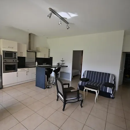 T2 Du Ruisseau Apartament *